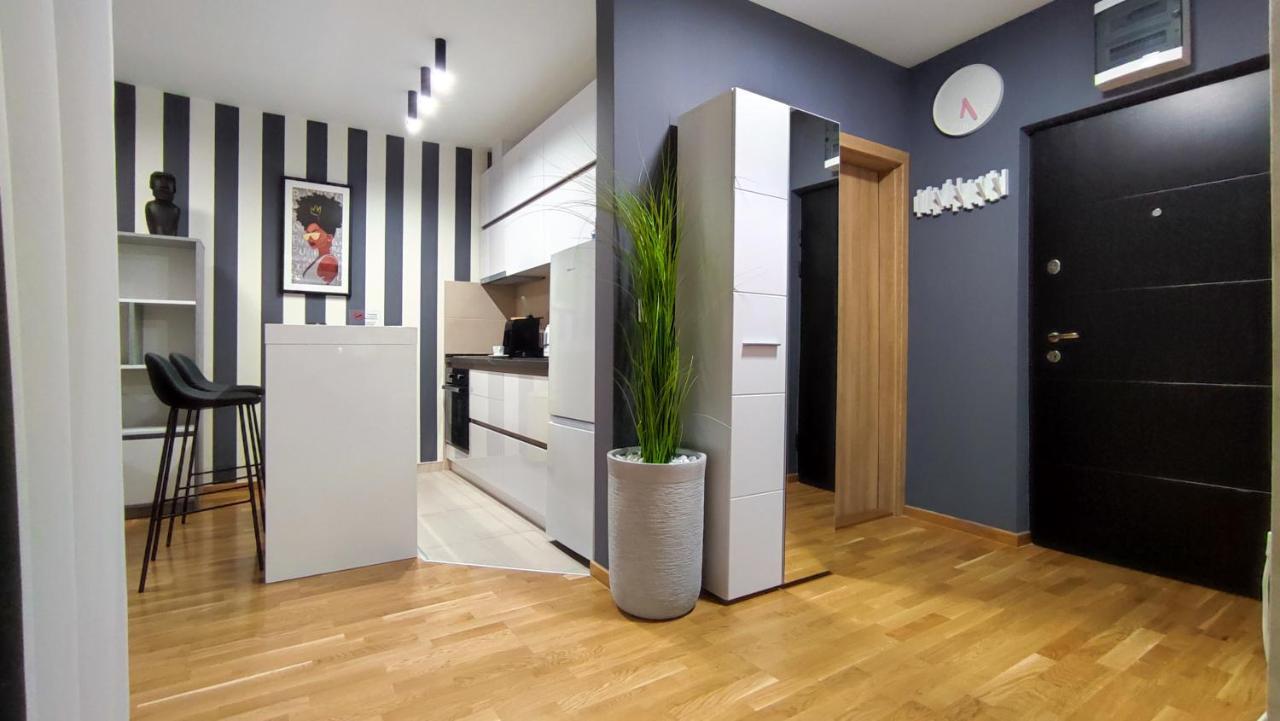 House Of Mac Apartments Nis Luaran gambar