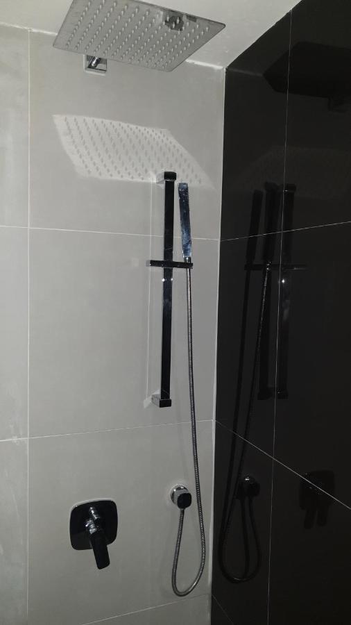 House Of Mac Apartments Nis Luaran gambar